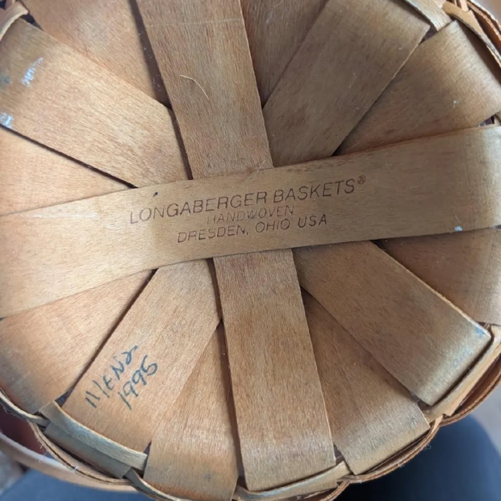 Longaberger Classic Brown Woven Basket - Picture 5 of 5